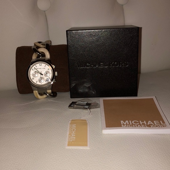 Michael Kors Silver ivory Twist Bracelet Watch - Picture 2 of 6